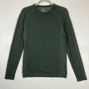 FIGS Men’s Makato Performance Seamless Long Sleeve Underscrub Small Uniform